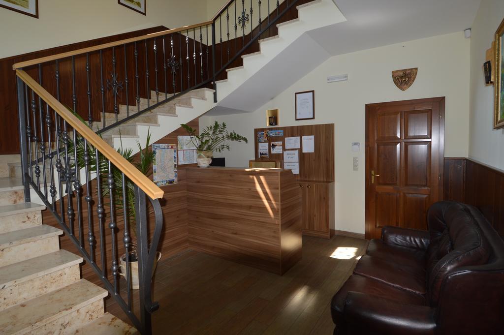 Piroska Csarda Es Panzio Bed & Breakfast Siofok Exterior photo
