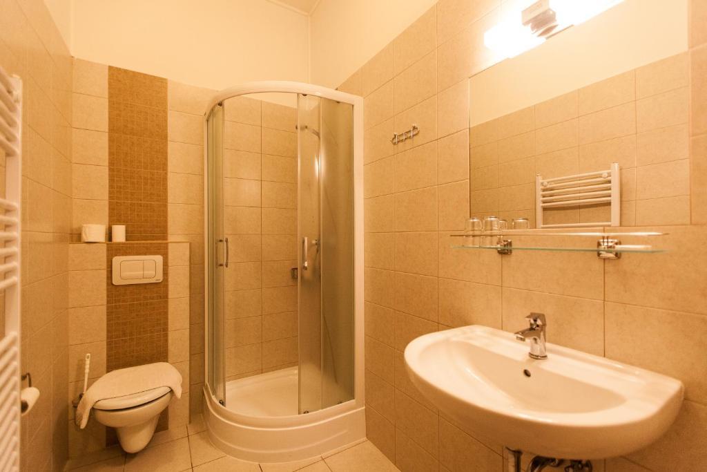 Piroska Csarda Es Panzio Bed & Breakfast Siofok Exterior photo