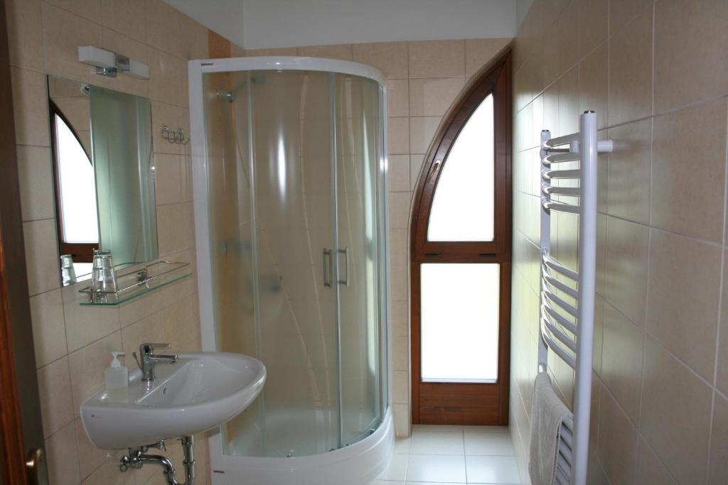 Piroska Csarda Es Panzio Bed & Breakfast Siofok Exterior photo